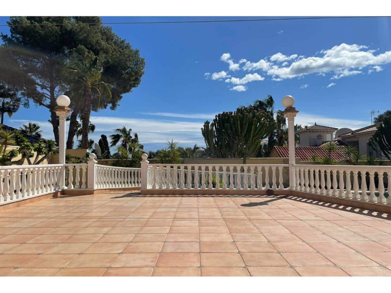 4 bedroom Villa for sale in Orihuela with pool garage - € 510,000 (Ref: 9141236)