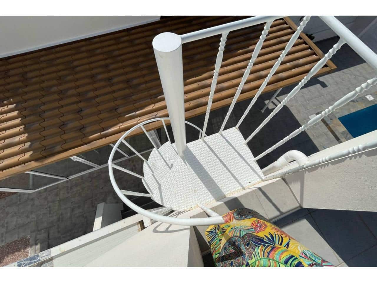 3 chambre Villa/Maison à vendre à Torrevieja avec piscine garage - 370 000 € (Ref: 9141237)