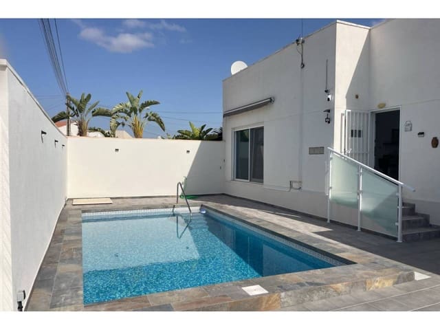 3 chambre Villa/Maison à vendre à Torrevieja avec piscine garage - 370 000 € (Ref: 9141237)