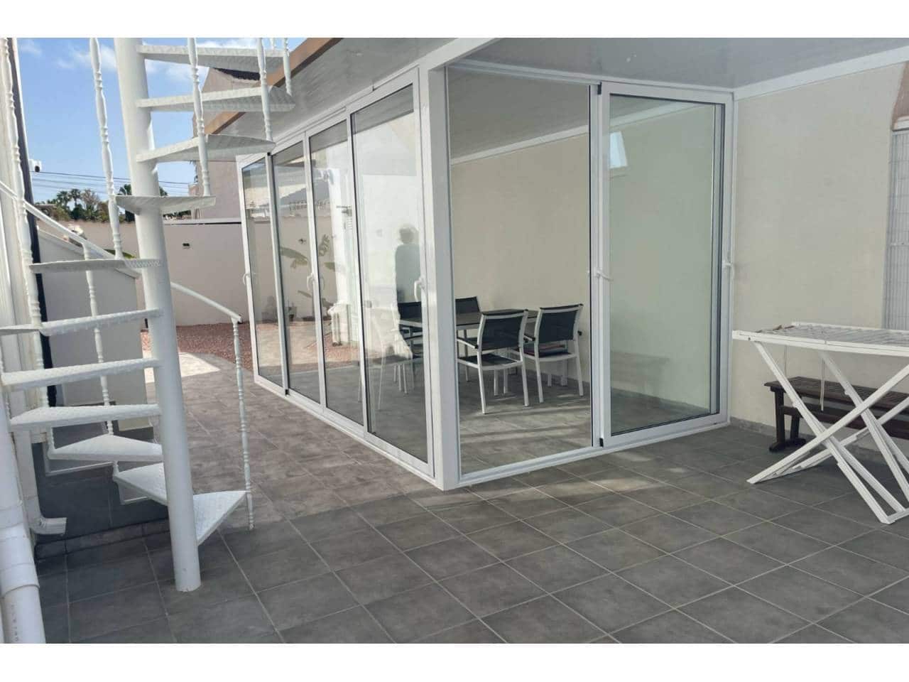 3 chambre Villa/Maison à vendre à Torrevieja avec piscine garage - 370 000 € (Ref: 9141237)