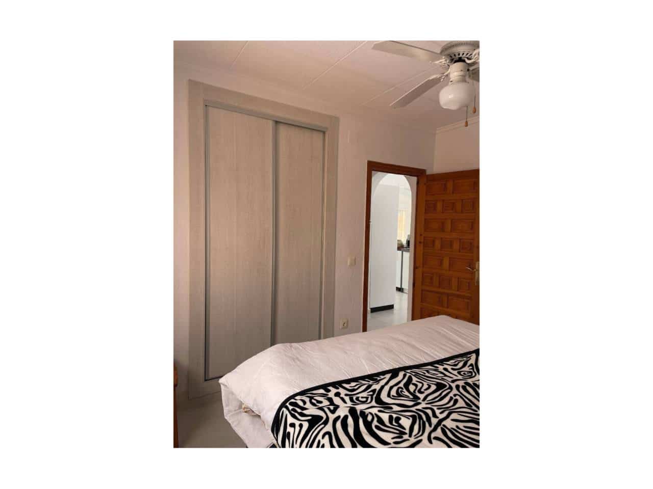 3 chambre Villa/Maison à vendre à Torrevieja avec piscine garage - 370 000 € (Ref: 9141237)