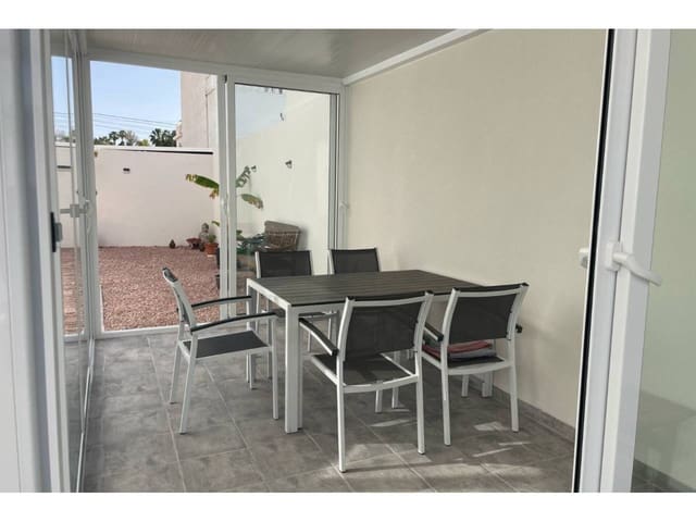 3 chambre Villa/Maison à vendre à Torrevieja avec piscine garage - 370 000 € (Ref: 9141237)