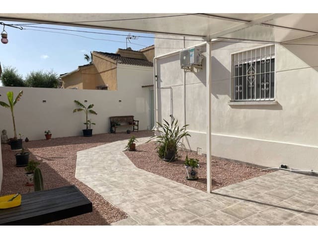 3 chambre Villa/Maison à vendre à Torrevieja avec piscine garage - 370 000 € (Ref: 9141237)