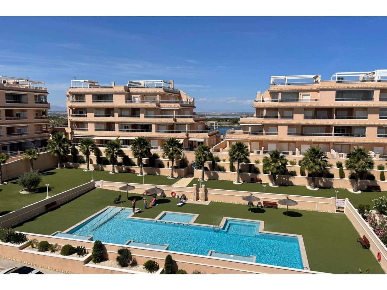 2 soveværelse Penthouse til salg i Orihuela med swimmingpool garage - € 305.000 (Ref: 9141240)