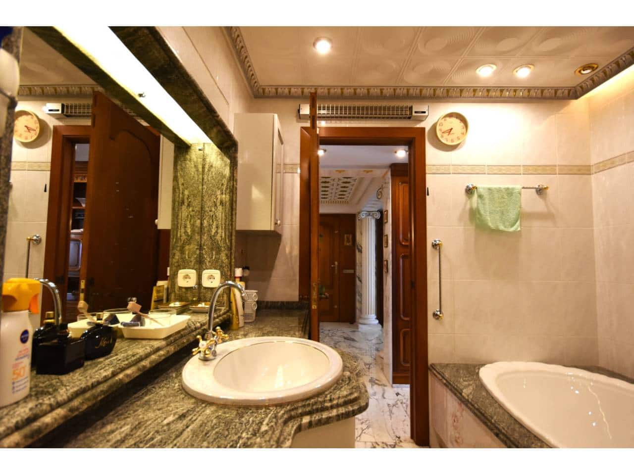 4 bedroom Penthouse for sale in Calpe / Calp with pool garage - € 1,200,000 (Ref: 9186580)