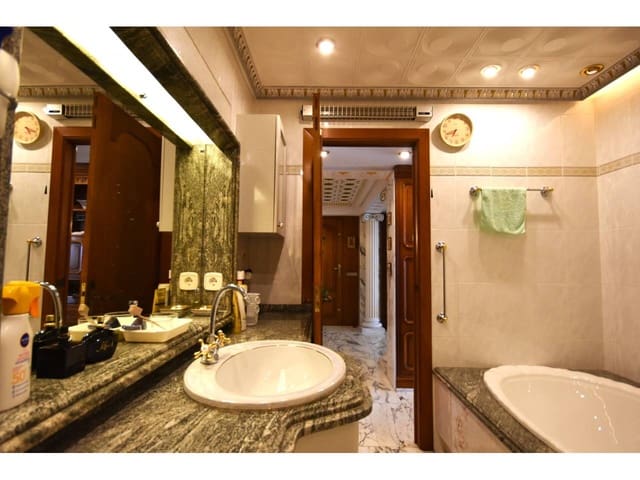 4 bedroom Penthouse for sale in Calpe / Calp with pool garage - € 1,200,000 (Ref: 9186580)