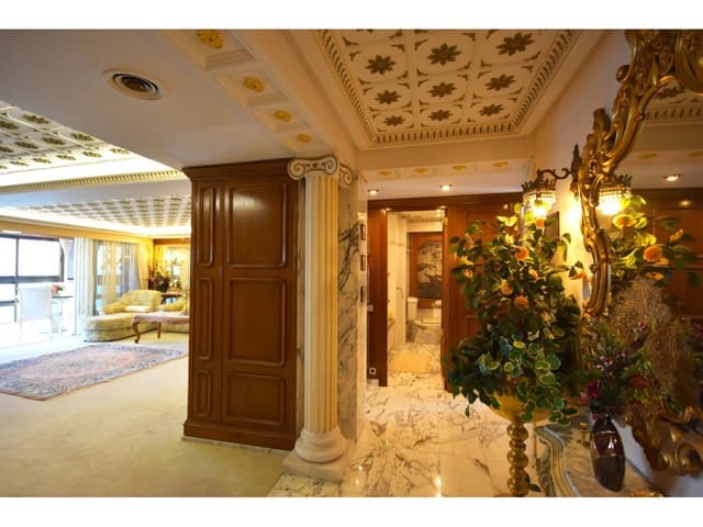 4 bedroom Penthouse for sale in Calpe / Calp with pool garage - € 1,200,000 (Ref: 9186580)