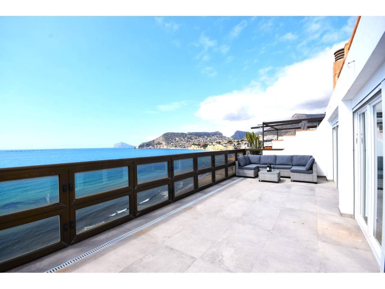 4 bedroom Penthouse for sale in Calpe / Calp with pool garage - € 1,200,000 (Ref: 9186580)