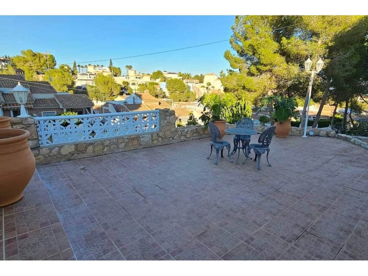 4 Zimmer Villa zu verkaufen in Pilar de la Horadada mit Pool Garage - 699.000 € (Ref: 9190784)