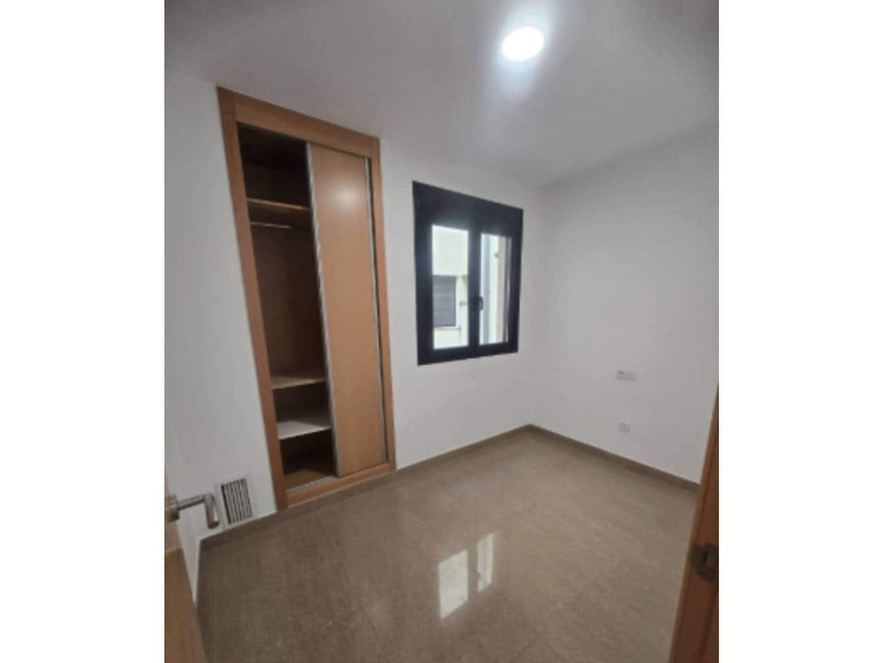 2 bedroom Apartment for rent in Calpe / Calp with garage - € 800 (Ref: 9358946)