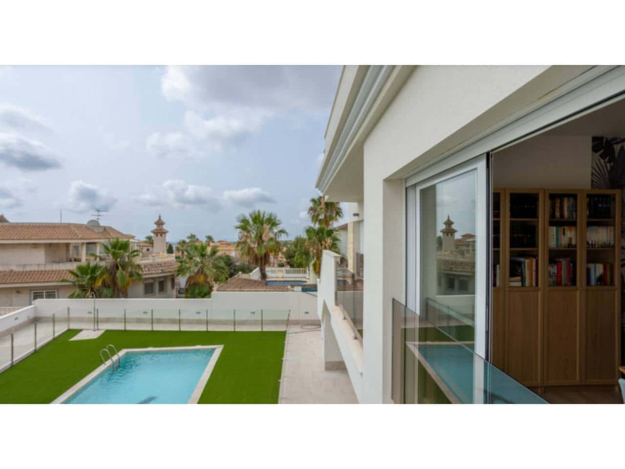 2 Zimmer Penthouse zu verkaufen in Orihuela mit Pool Garage - 299.500 € (Ref: 9361885)