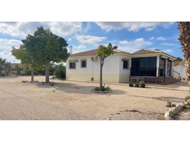 5 Zimmer Villa zu verkaufen in Abanilla mit Pool Garage - 390.000 € (Ref: 9371549)