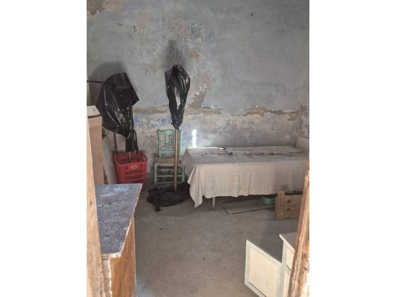 4 bedroom Villa for sale in Pego - € 160,000 (Ref: 9445753)