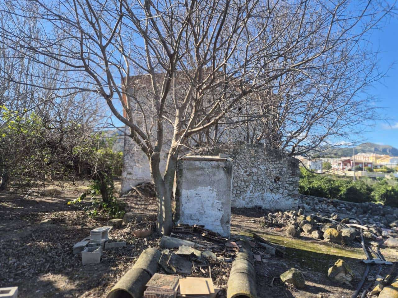 4 bedroom Villa for sale in Pego - € 160,000 (Ref: 9445753)