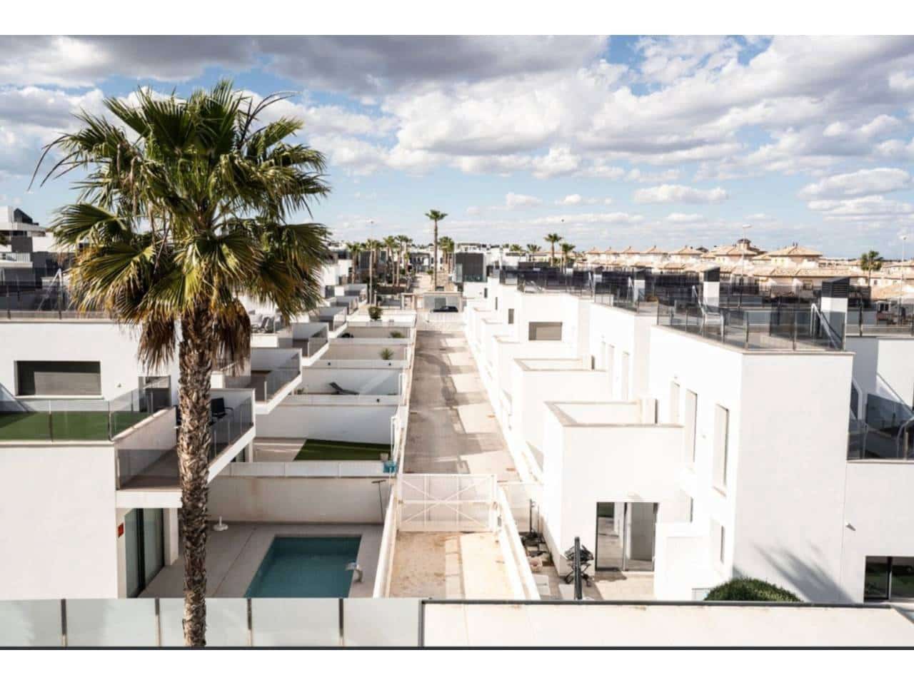 3 bedroom Villa for sale in Orihuela with pool garage - € 550,000 (Ref: 9450063)