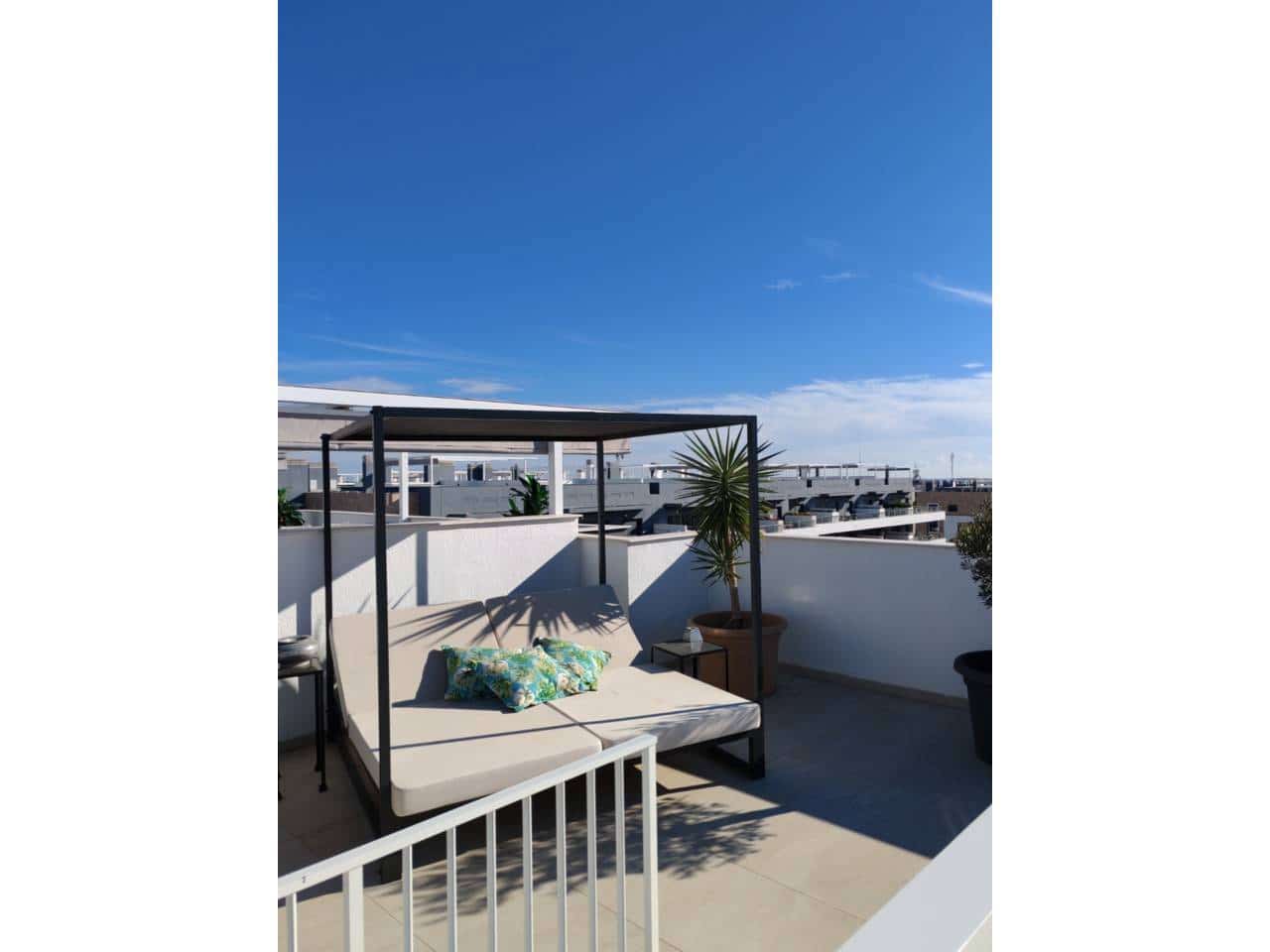 Ático de 2 habitaciones en Orihuela en venta con piscina garaje - 499.000 € (Ref: 9465115)