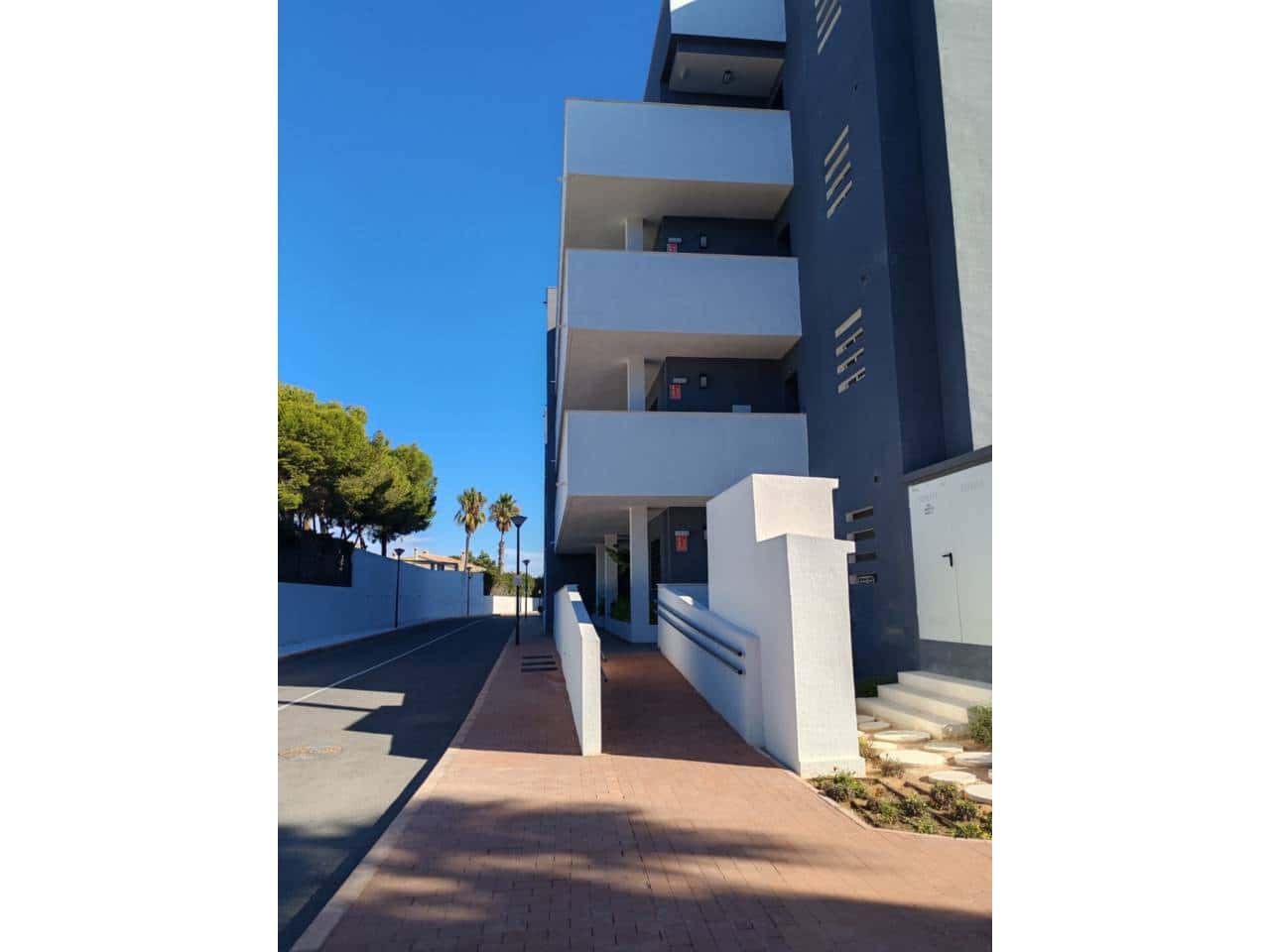 Ático de 2 habitaciones en Orihuela en venta con piscina garaje - 499.000 € (Ref: 9465115)