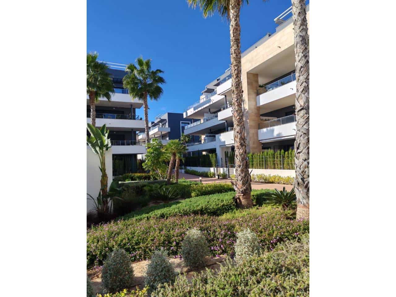 Ático de 2 habitaciones en Orihuela en venta con piscina garaje - 499.000 € (Ref: 9465115)