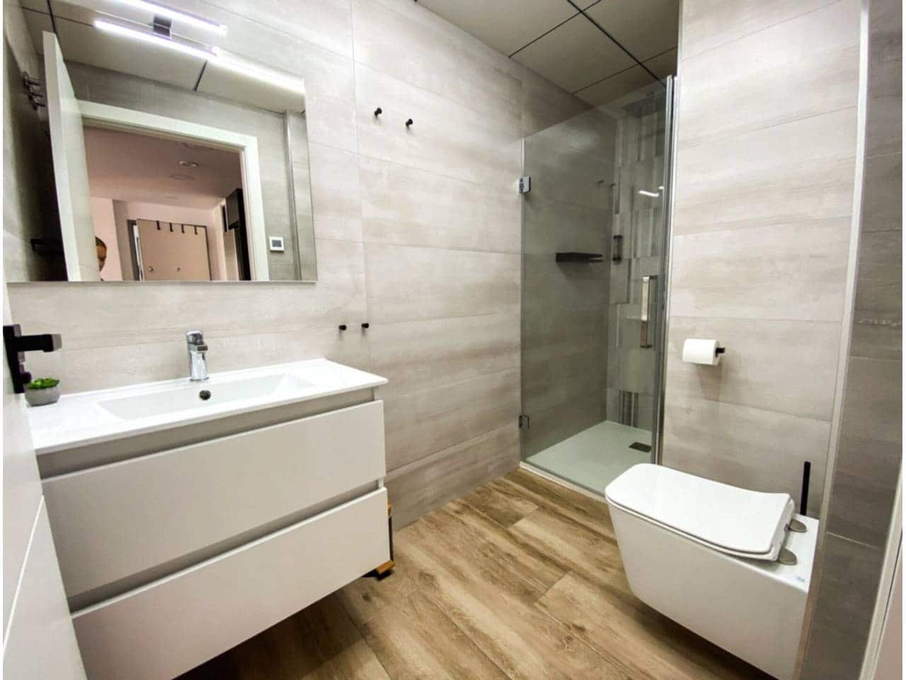 Apartamento de 1 habitación en Torrevieja en venta con piscina garaje - 185.000 € (Ref: 9465116)