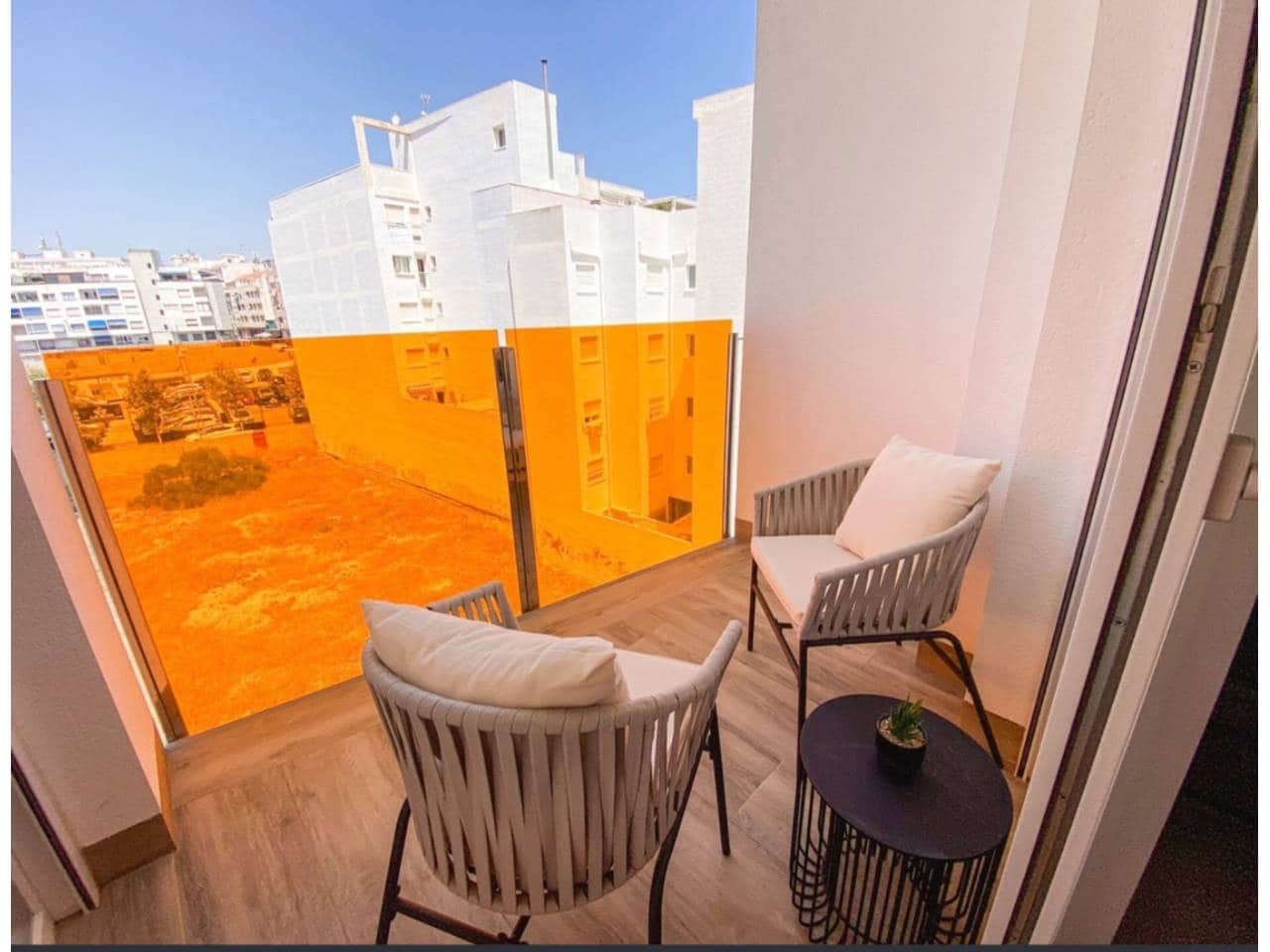 Apartamento de 1 habitación en Torrevieja en venta con piscina garaje - 185.000 € (Ref: 9465116)