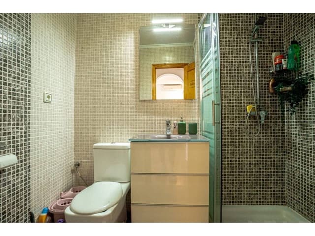 2 Zimmer Apartment zu verkaufen in Orihuela mit Pool - 153.000 € (Ref: 9465117)