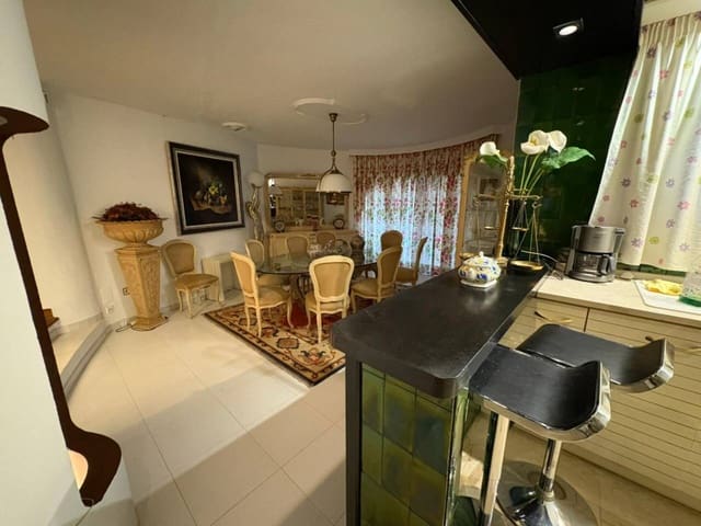 5 Zimmer Villa zu verkaufen in Altea mit Pool Garage - 900.000 € (Ref: 9470123)