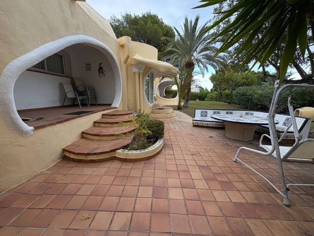 5 Zimmer Villa zu verkaufen in Altea mit Pool Garage - 900.000 € (Ref: 9470123)