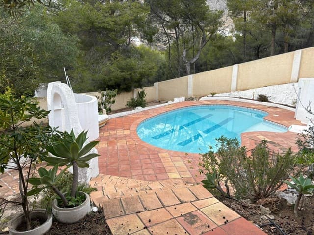 5 Zimmer Villa zu verkaufen in Altea mit Pool Garage - 900.000 € (Ref: 9470123)