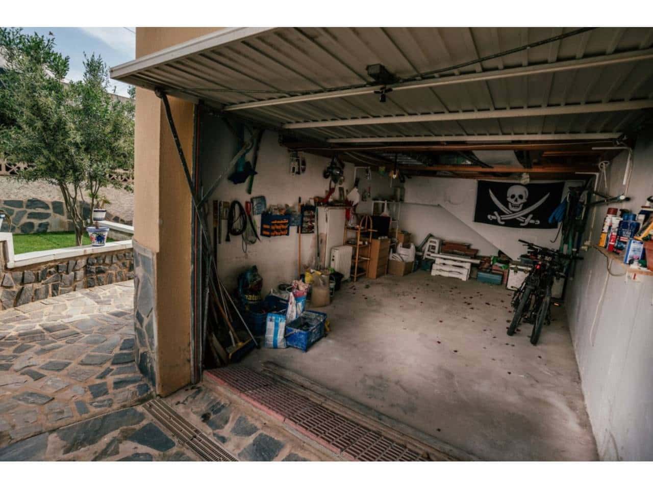 Chalet de 4 habitaciones en Orihuela en venta con piscina garaje - 399.000 € (Ref: 9480829)