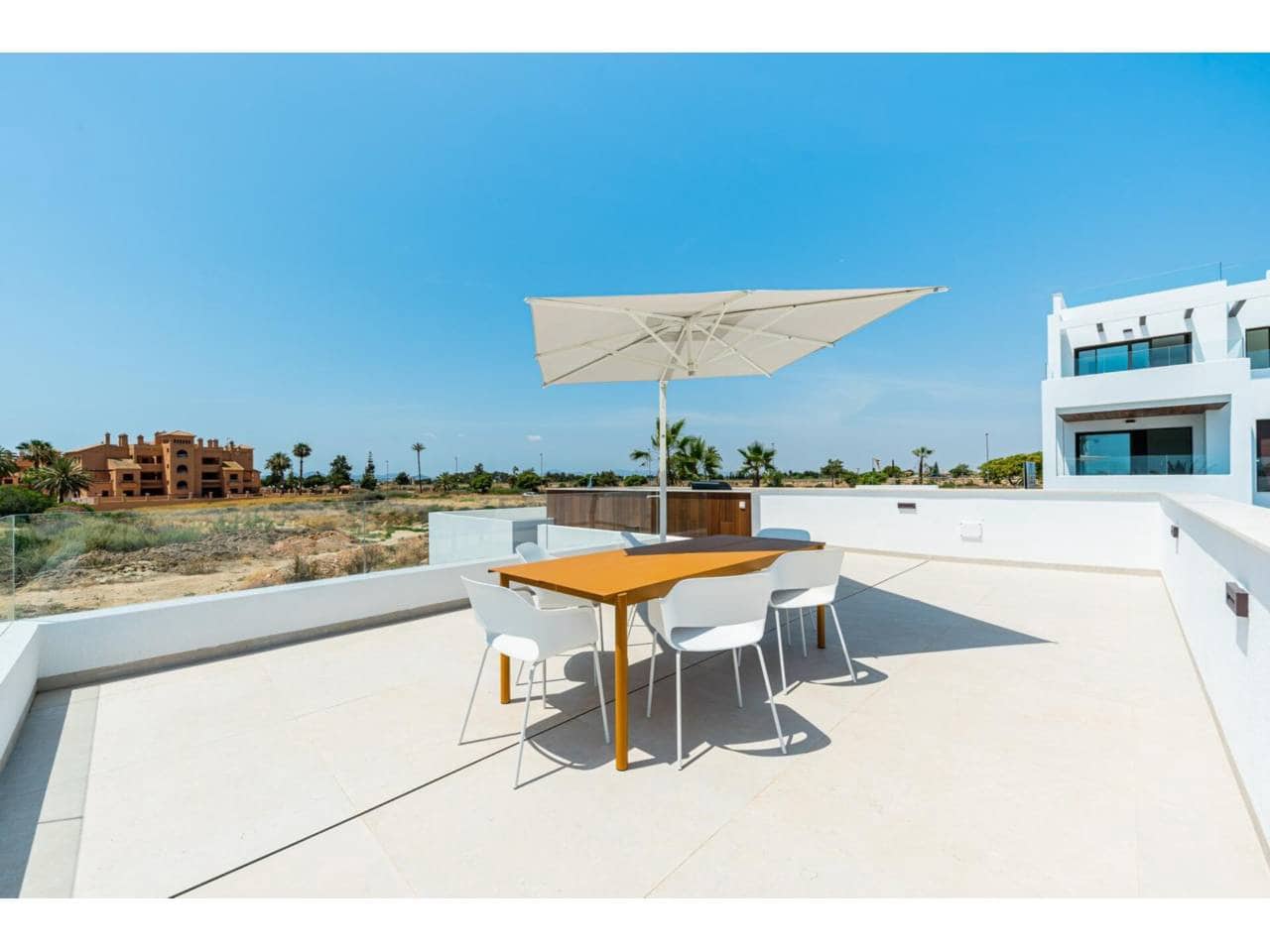 3 quarto Moradia para venda em Los Alcazares com piscina garagem - 710 000 € (Ref: 9488047)