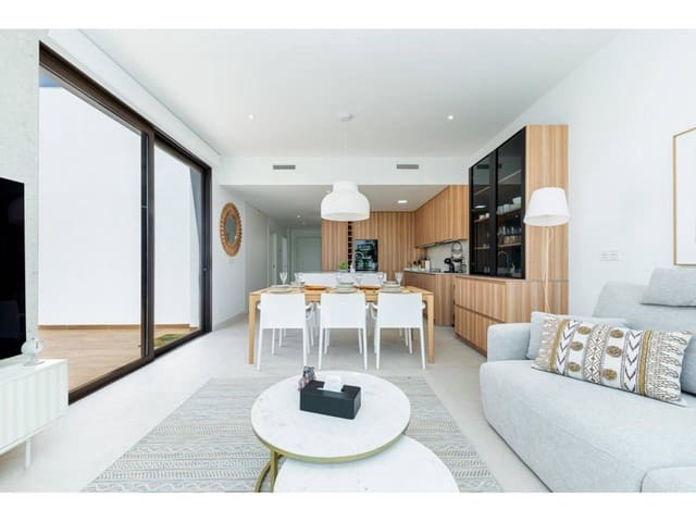 3 quarto Moradia para venda em Los Alcázares com piscina garagem - 710 000 € (Ref: 9488047)