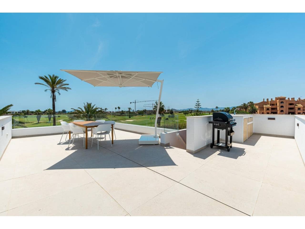 3 quarto Moradia para venda em Los Alcazares com piscina garagem - 710 000 € (Ref: 9488047)