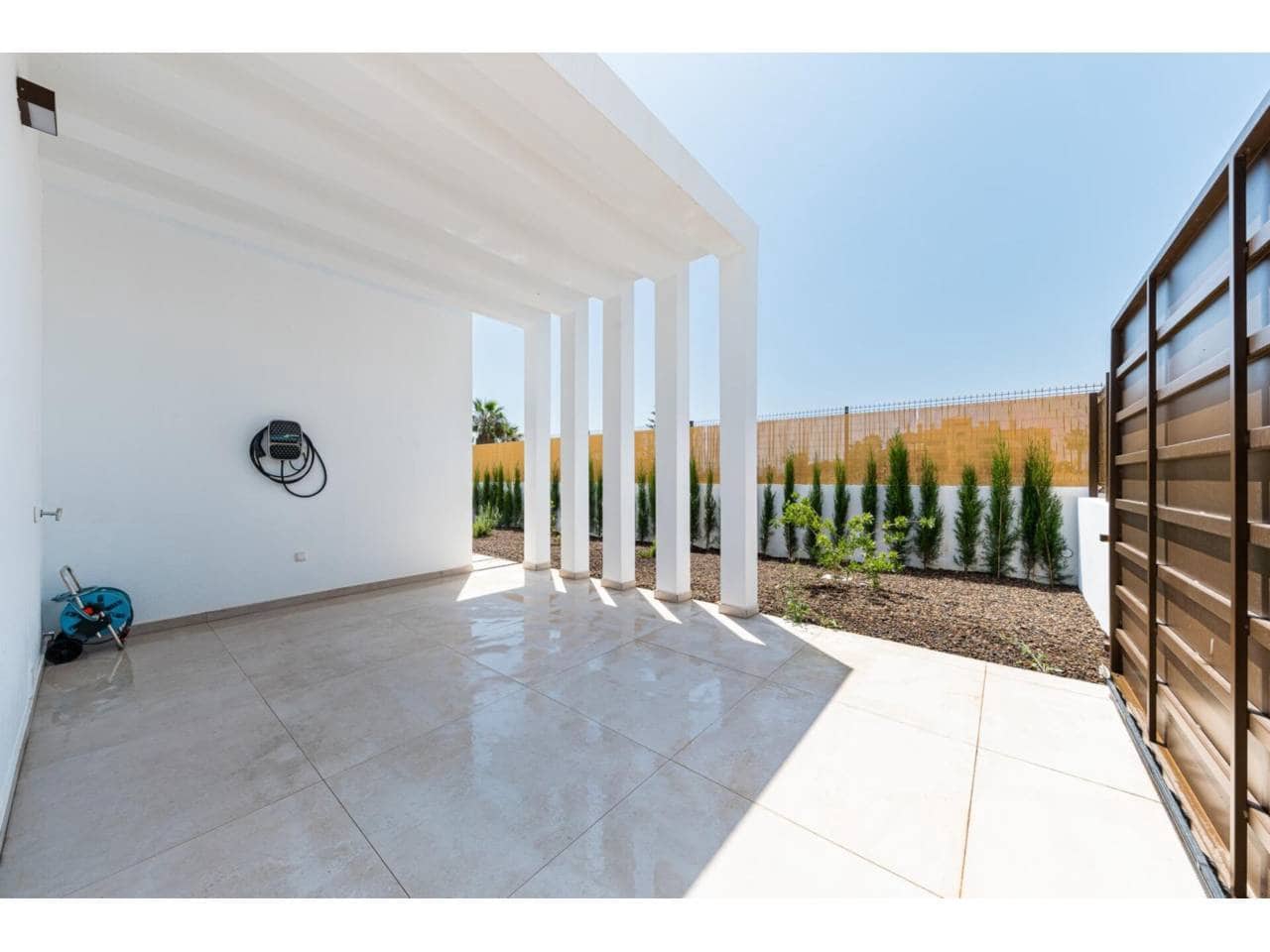 3 quarto Moradia para venda em Los Alcazares com piscina garagem - 710 000 € (Ref: 9488047)