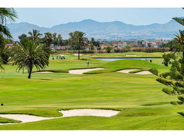 3 quarto Moradia para venda em Los Alcázares com piscina garagem - 710 000 € (Ref: 9488047)