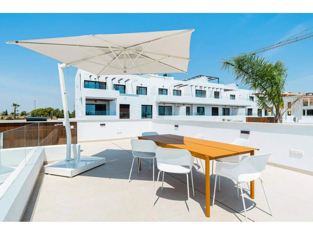 3 quarto Moradia para venda em Los Alcazares com piscina garagem - 710 000 € (Ref: 9488047)