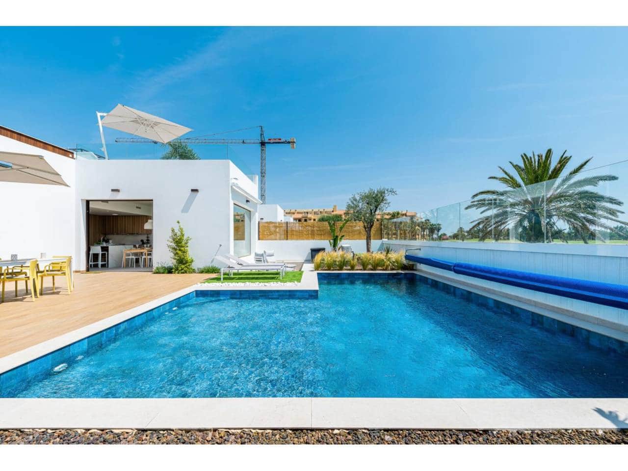 3 quarto Moradia para venda em Los Alcazares com piscina garagem - 710 000 € (Ref: 9488047)