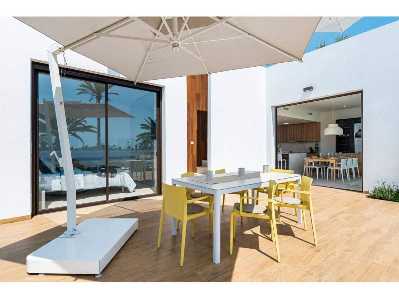 3 quarto Moradia para venda em Los Alcazares com piscina garagem - 710 000 € (Ref: 9488047)