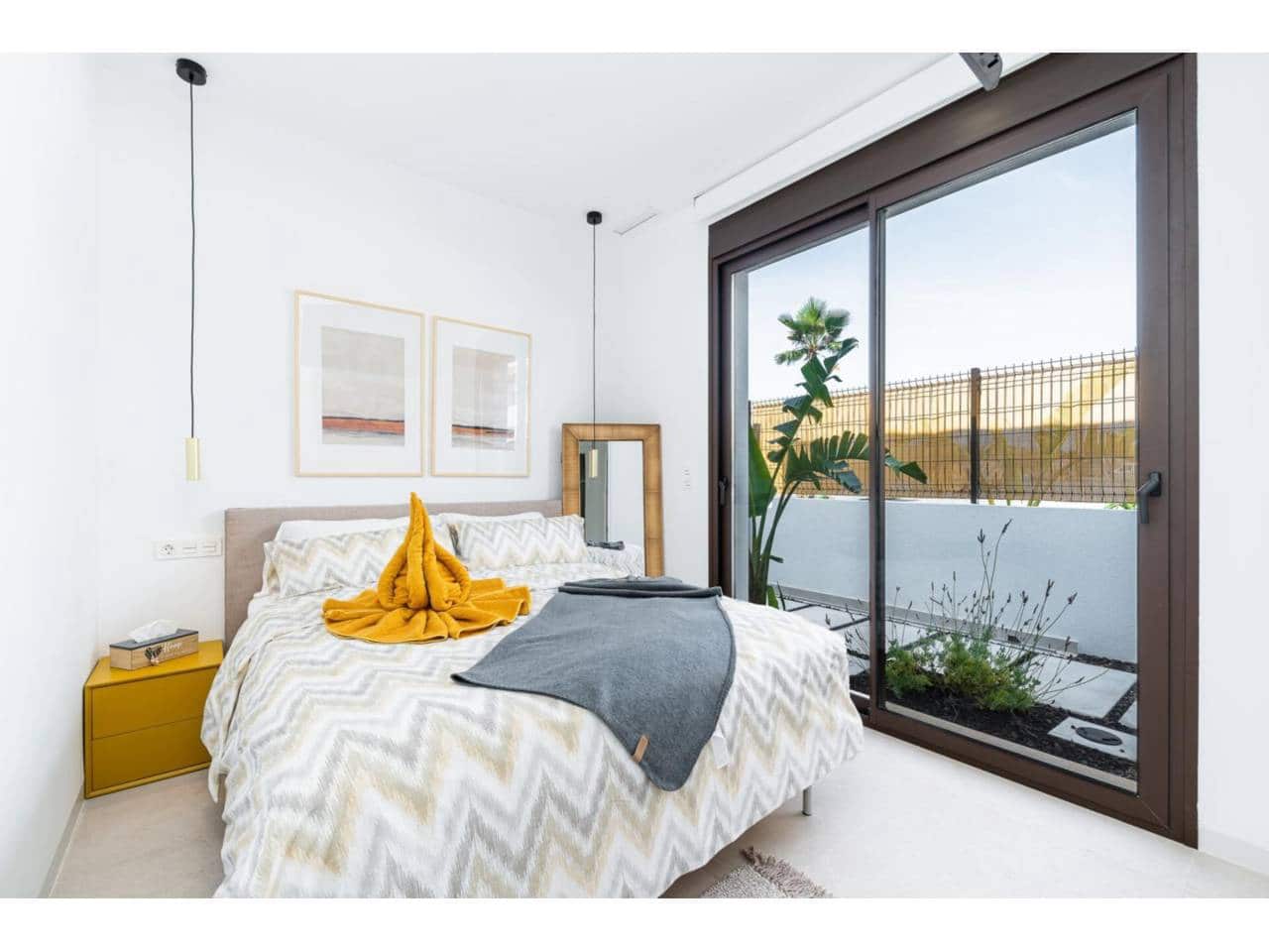 3 quarto Moradia para venda em Los Alcazares com piscina garagem - 710 000 € (Ref: 9488047)