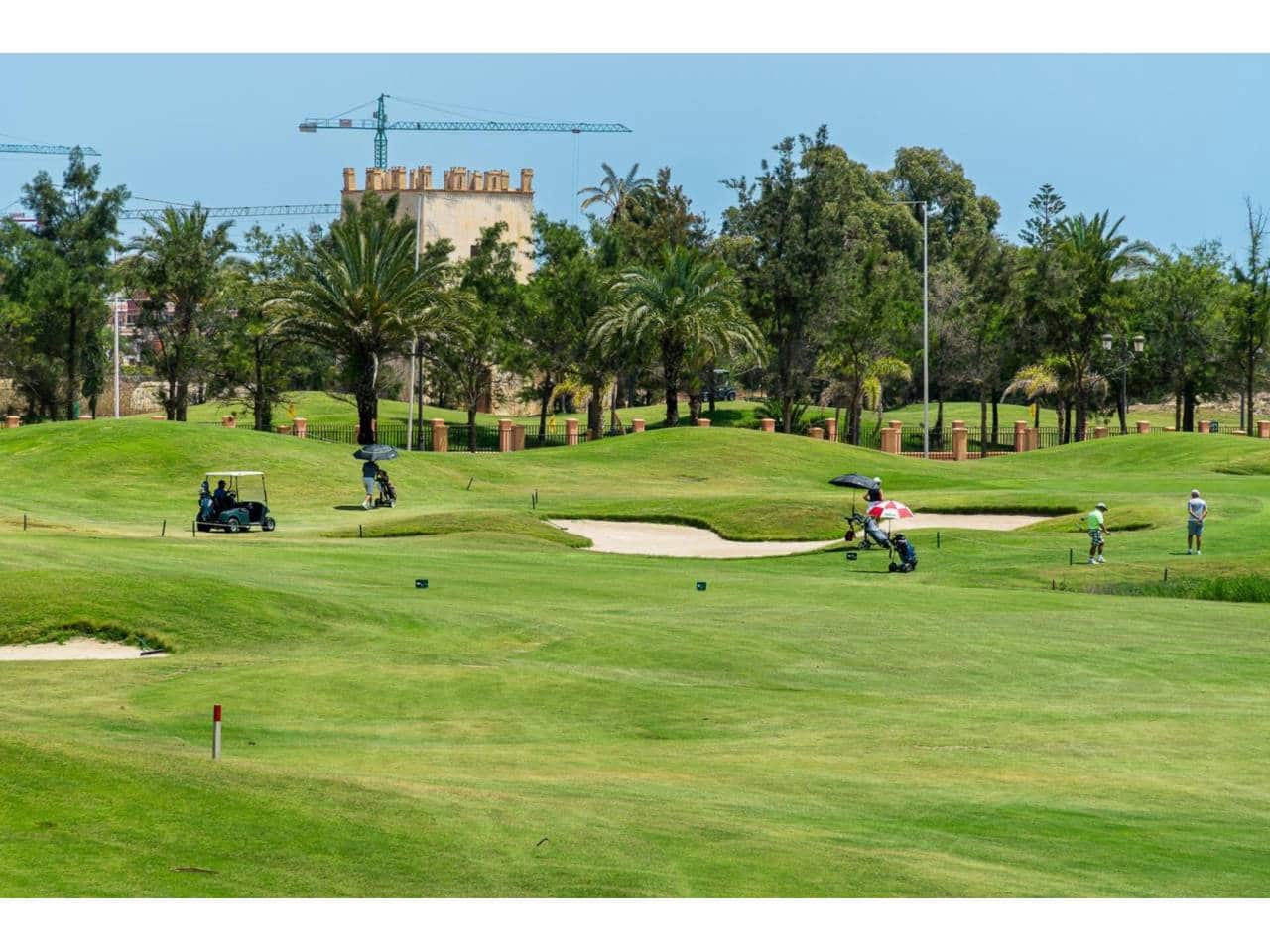 3 quarto Moradia para venda em Los Alcazares com piscina garagem - 710 000 € (Ref: 9488047)