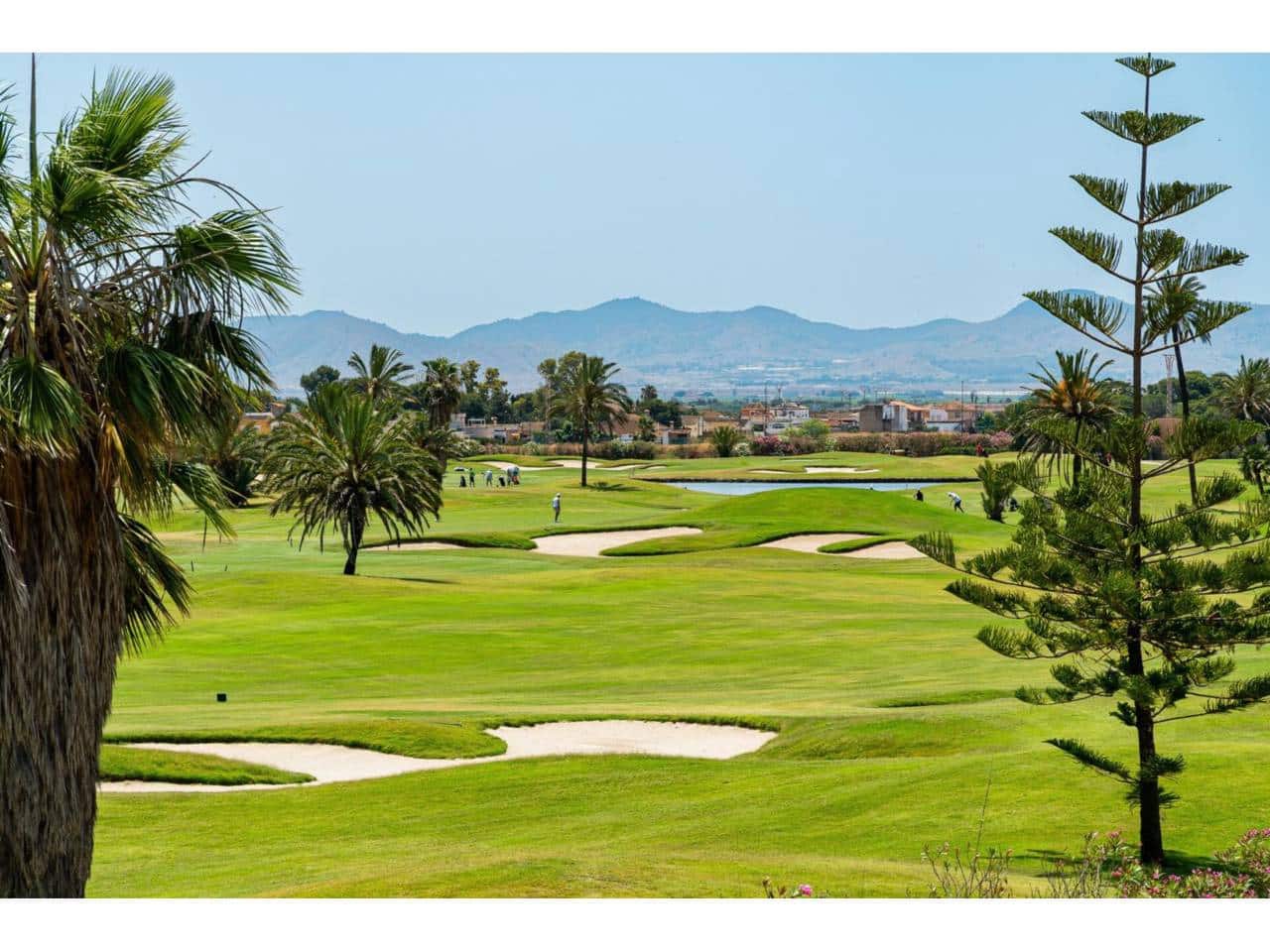 3 quarto Moradia para venda em Los Alcazares com piscina garagem - 710 000 € (Ref: 9488047)