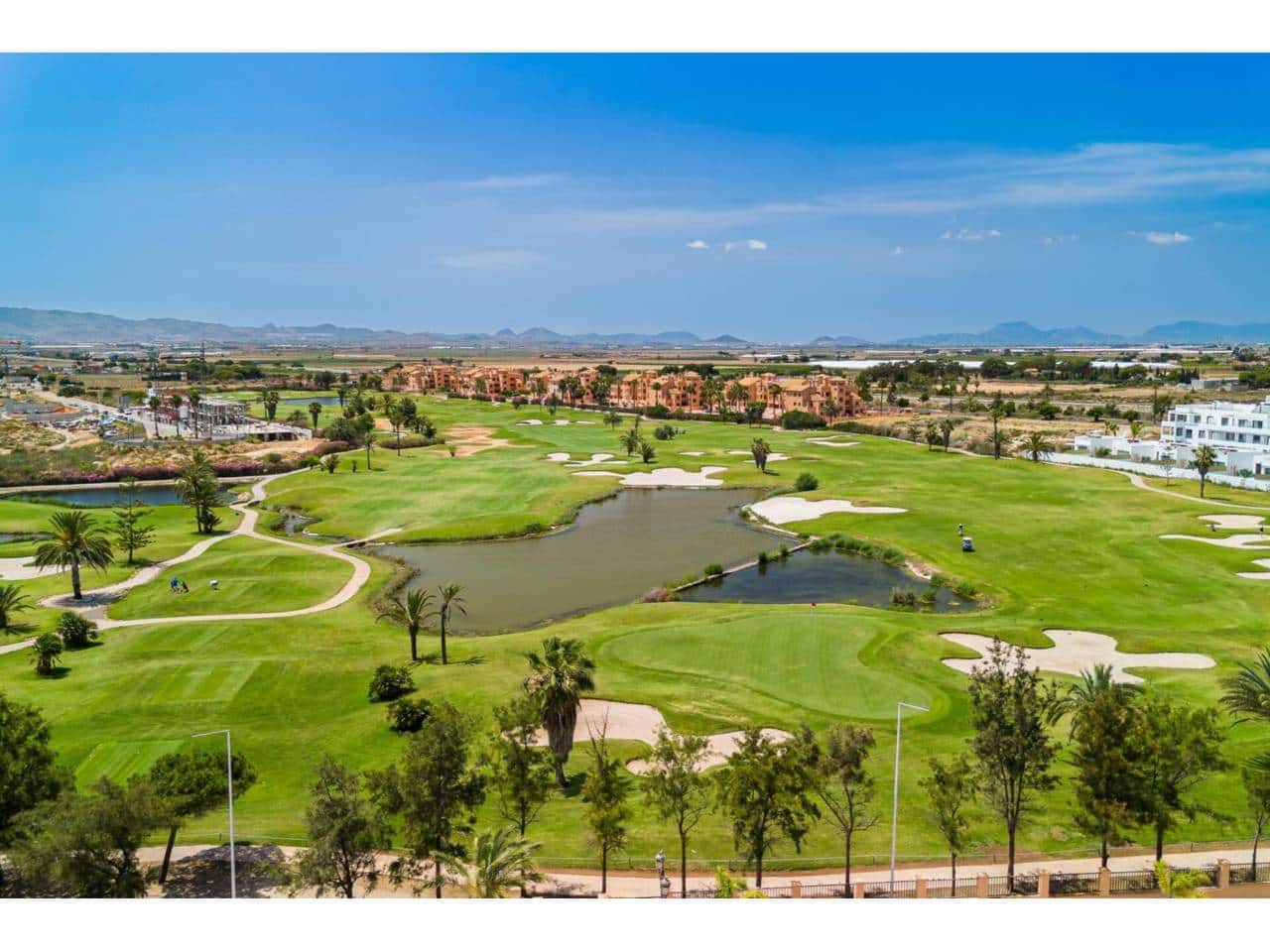 3 quarto Moradia para venda em Los Alcazares com piscina garagem - 710 000 € (Ref: 9488047)