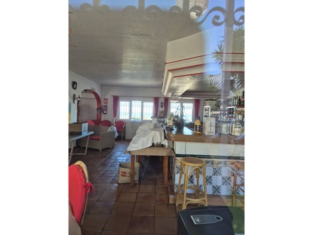 Willa na sprzedaż w Monte Pego, Pego z garażem - 370 000 € (Ref: 9494151)