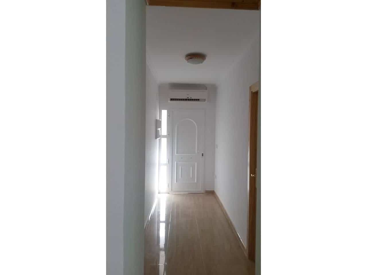 3 soveværelse Byhus til leje i Orihuela med garage - € 550 (Ref: 9499567)