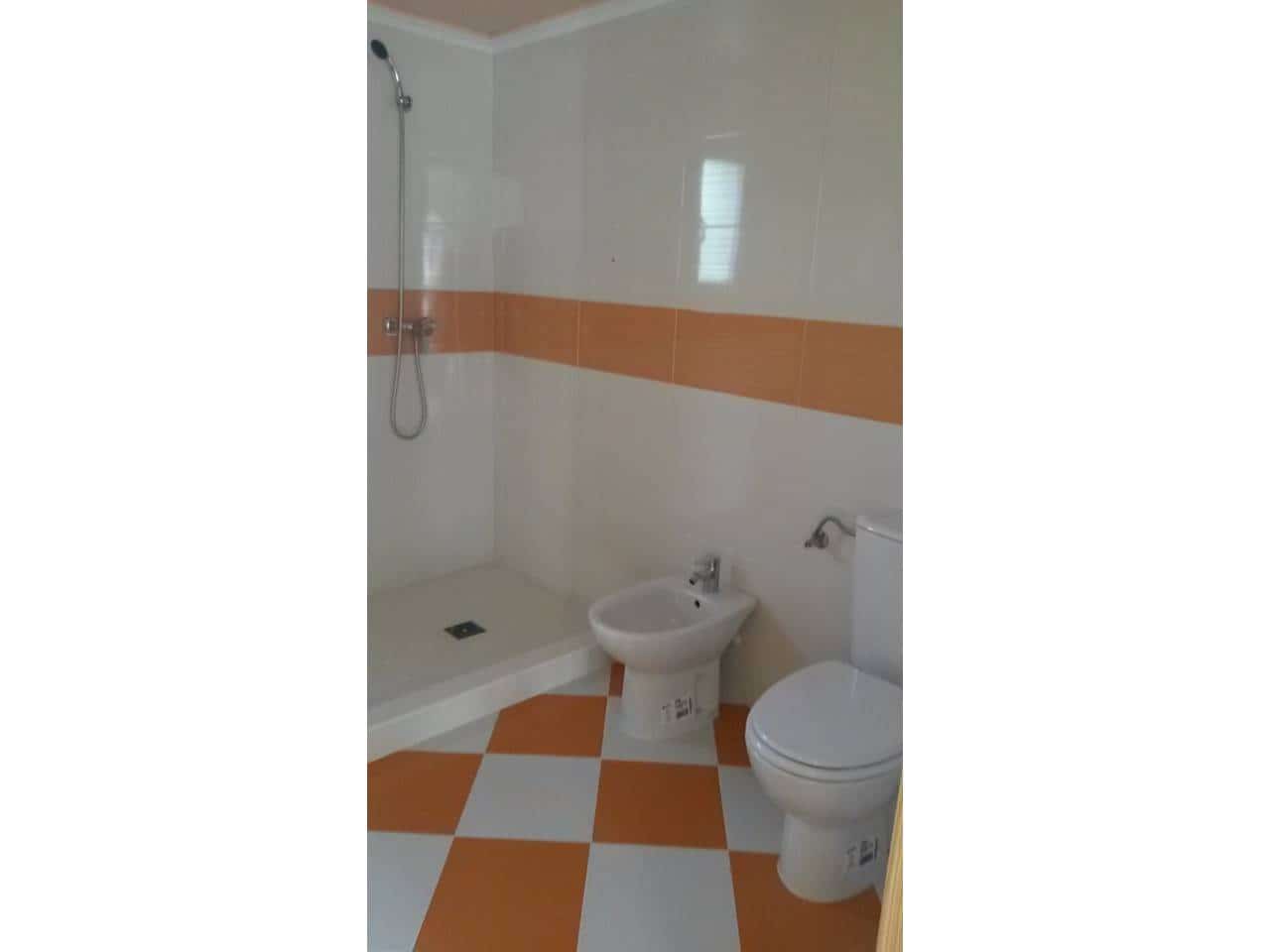 3 soveværelse Byhus til leje i Orihuela med garage - € 550 (Ref: 9499567)