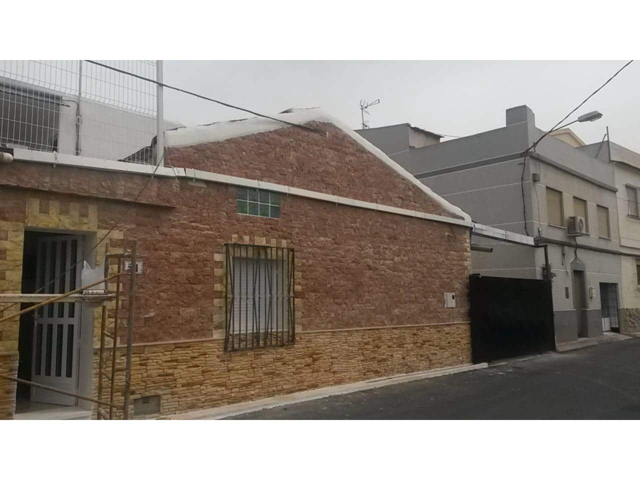 3 soveværelse Byhus til leje i Orihuela med garage - € 550 (Ref: 9499567)