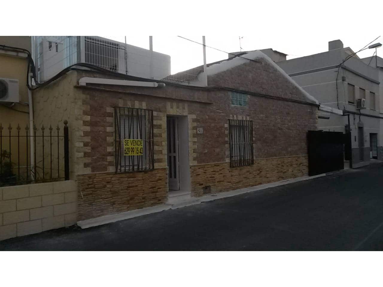 3 soveværelse Byhus til leje i Orihuela med garage - € 550 (Ref: 9499567)