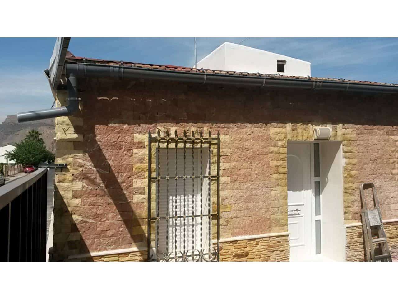 3 soveværelse Byhus til leje i Orihuela med garage - € 550 (Ref: 9499567)