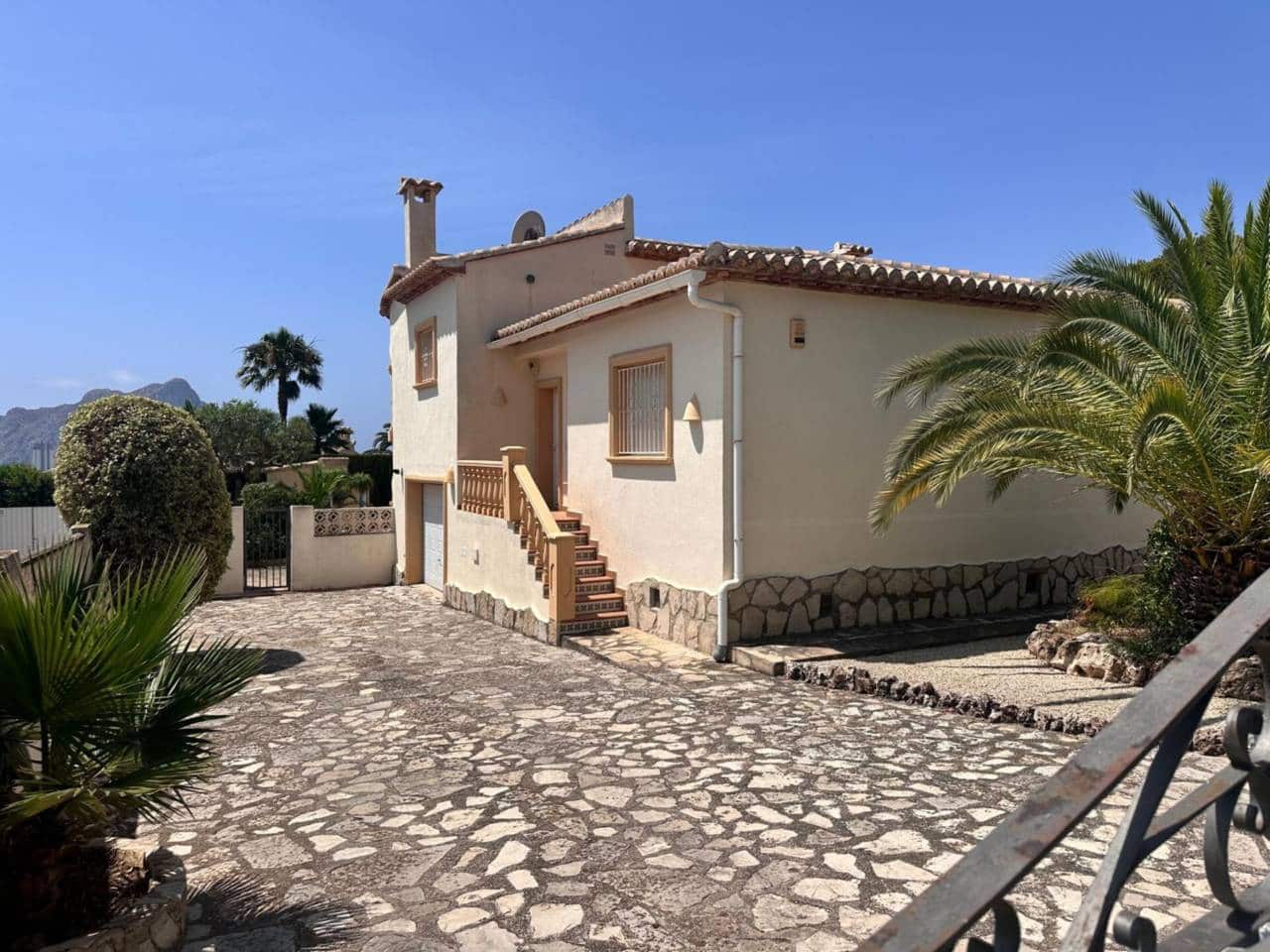 3 Zimmer Villa zu verkaufen in Calpe / Calp mit Pool Garage - 650.000 € (Ref: 9508098)