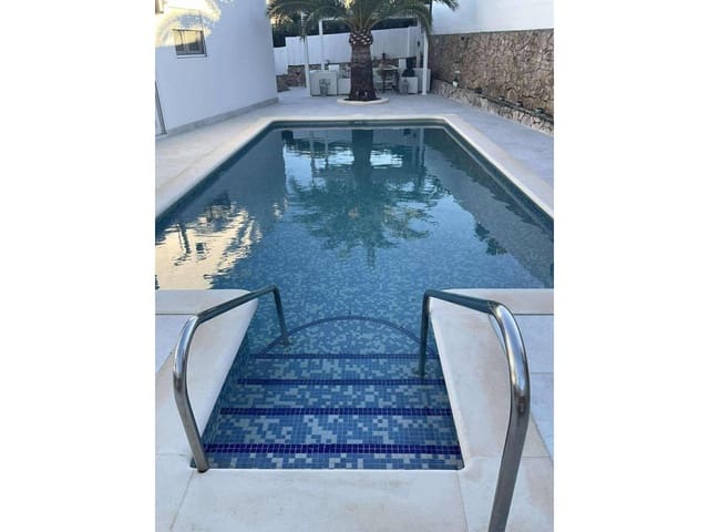 2 makuuhuone Huvila myytävänä paikassa Dénia mukana uima-altaan 
autotalli - 690 000 € (Ref: 9523790)