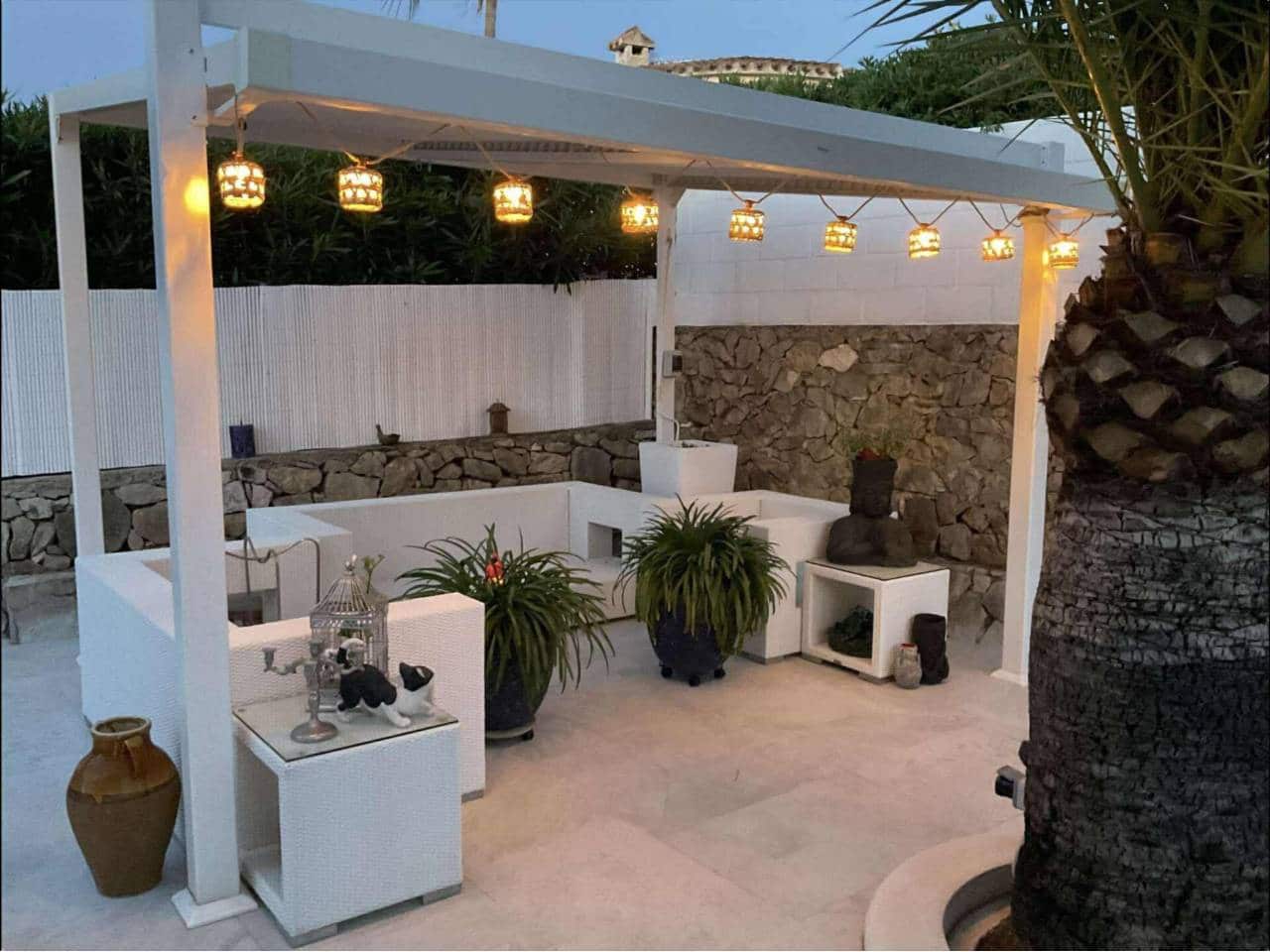 2 makuuhuone Huvila myytävänä paikassa Denia mukana uima-altaan 
autotalli - 690 000 € (Ref: 9523790)